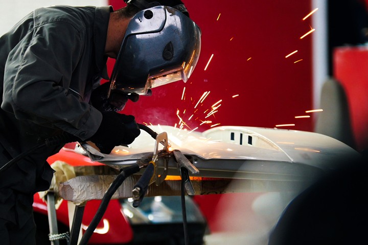 Unfallinstandsetzung Fahrzeugaufbereitung